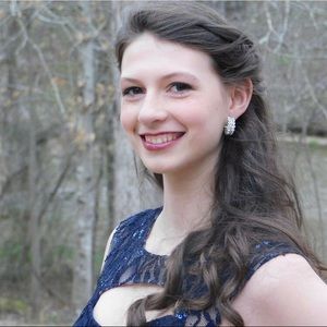 Meet your Posher, Grace